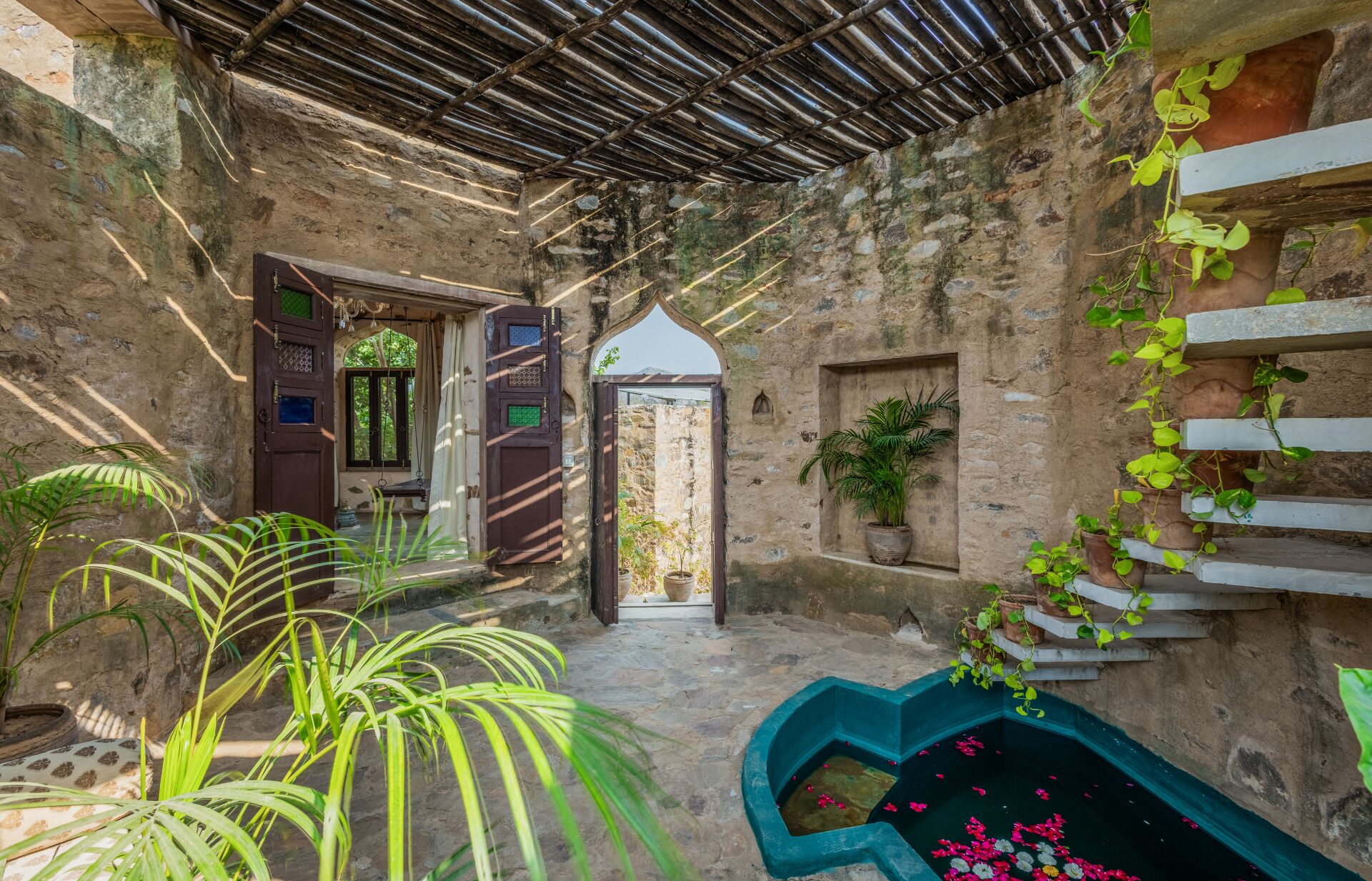 Laptop workspace, free WiFi