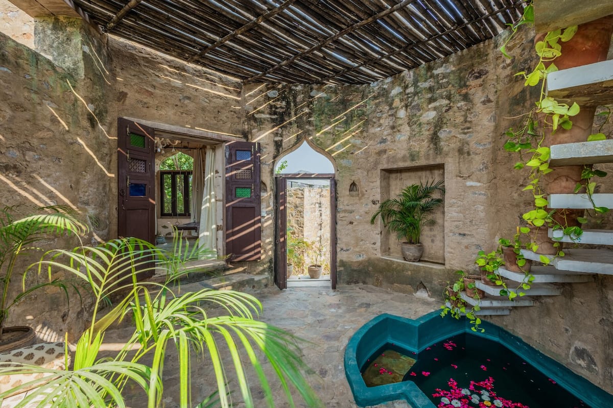 筆電工作空間、免費無線上網