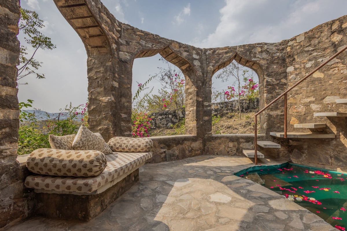 مساحة عمل للكمبيوتر المحمول وواي فاي مجانًا