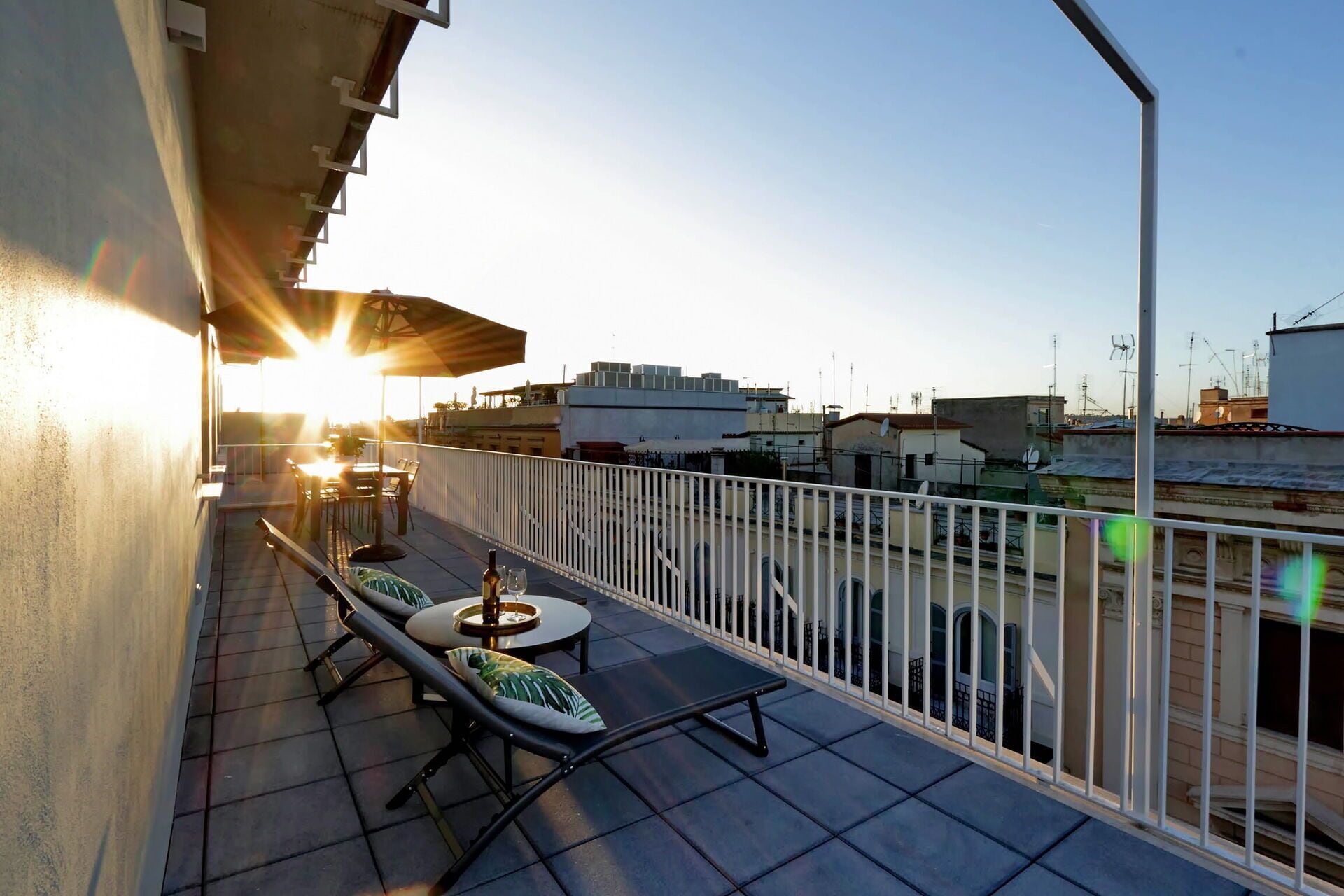 Leilighet – deluxe, terrasse, byutsikt (Flavia 31) | Utendørsservering