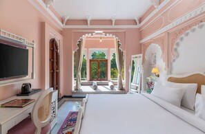 Luxury Suite | Free WiFi - Oladar Haveli – My Downtown Hotels (Udaipur)