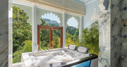 Oladar Haveli – My Downtown Hotels