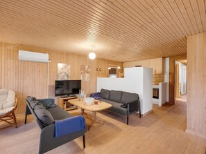 TV, fireplace - "Gidske" - 850m from the sea by Interhome (Løkken)