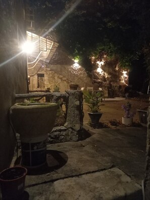 Property grounds - Touraine House in Former Farm with Terrace and Garden (Sainte-Maure-de-Touraine)