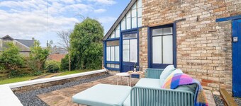 No. 92 - Smart, Self Contained Annex