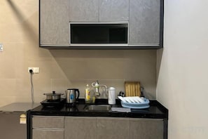 Unclassified image, 5 of 9, button - Setia Tri-Suite(8) by Homey Planet (Bayan Lepas)