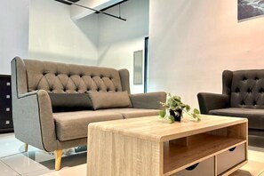 Room - Setia Tri-Suite(8) by Homey Planet (Bayan Lepas)