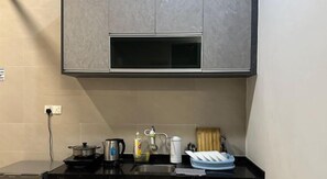 Private kitchen - Setia Tri-Suite(8) by Homey Planet (Bayan Lepas)