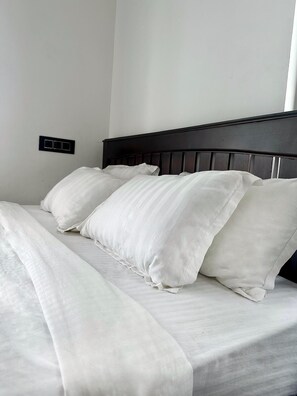Chambre Double, balcon, vue plage | Coin séjour