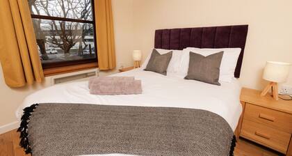 Central Lerwick 2Bed Apt · Garden|Walk to Sights