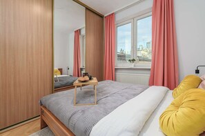 3 bedrooms, iron/ironing board, travel cot, WiFi