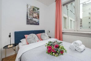 3 bedrooms, iron/ironing board, travel cot, WiFi