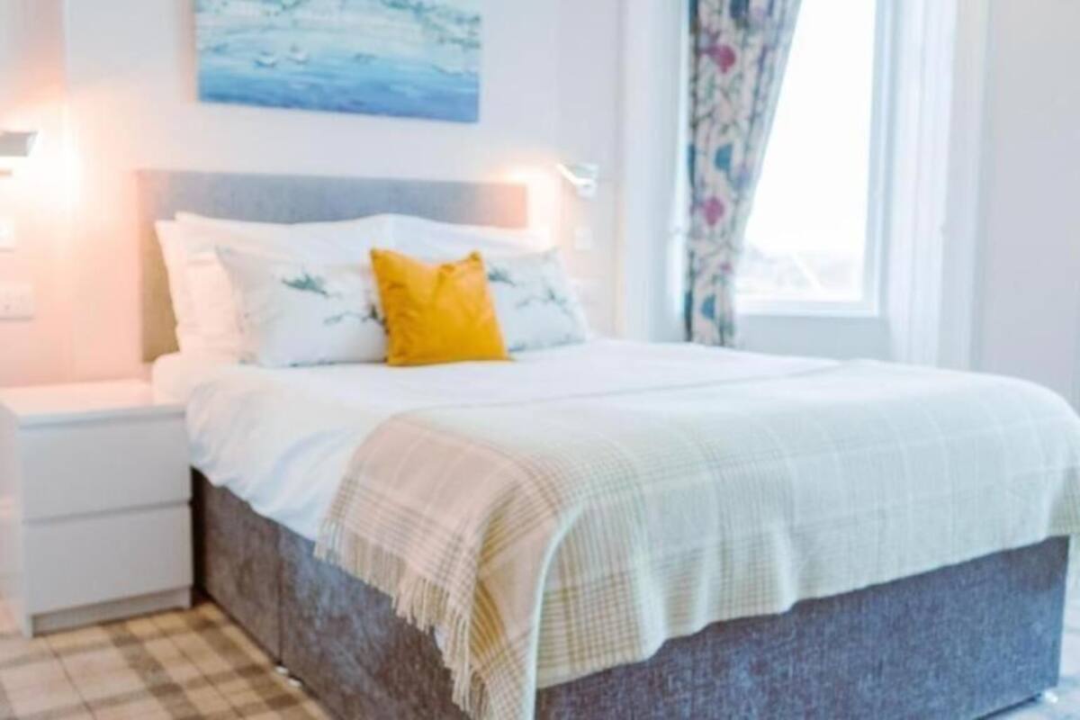 مكواة/لوح كي وواي فاي مجانًا