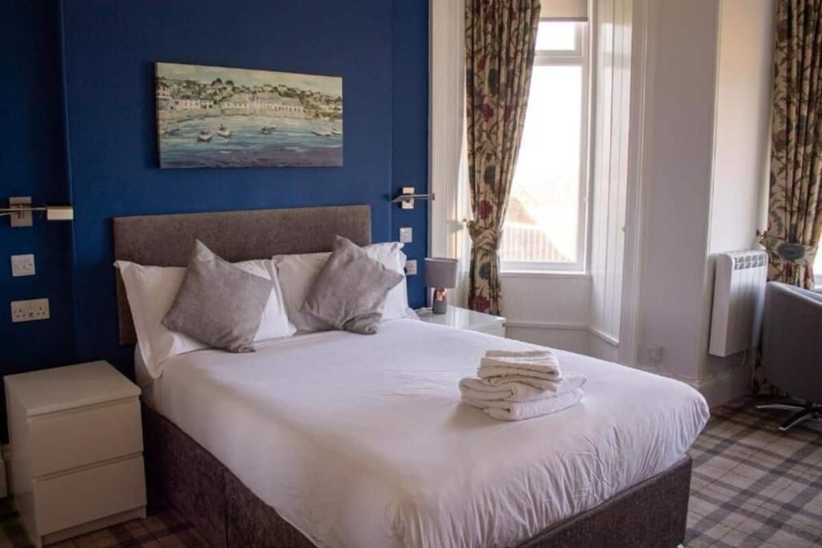 مكواة/لوح كي وواي فاي مجانًا