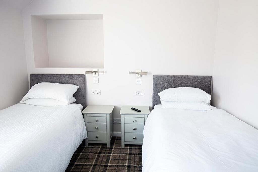 Quarto duplo clássico | Ferros/tábuas de passar roupa, Wi-Fi de cortesia