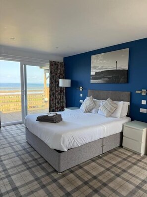 Double Room, Balcony, Sea View | Seterika/papan seterika, Wi-fi percuma