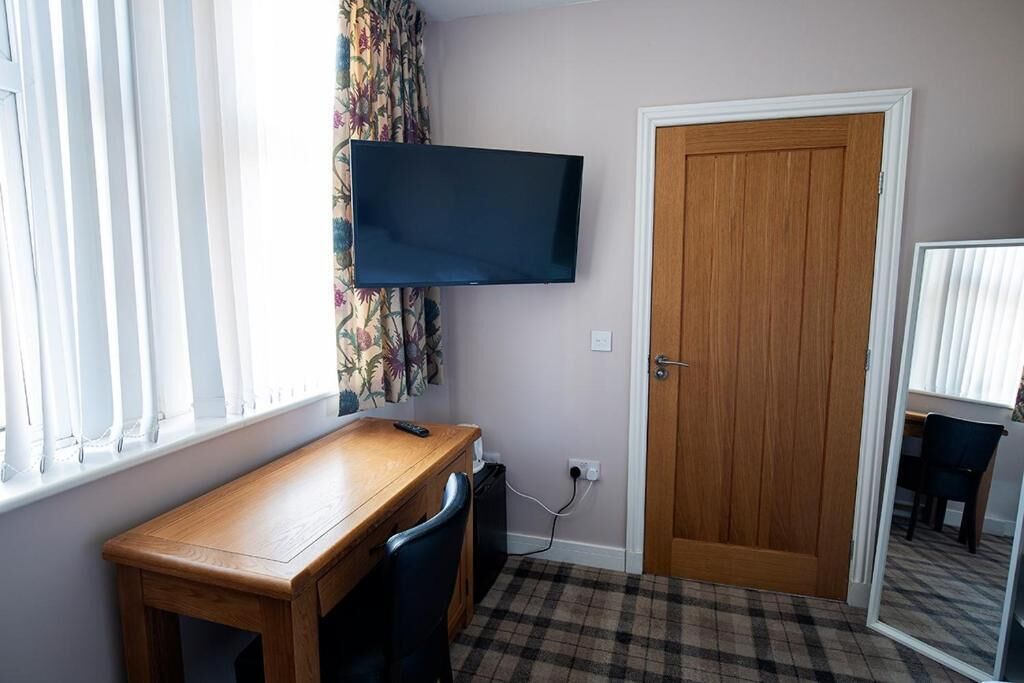 Single Room | Iron/ironing board, free WiFi, bed sheets