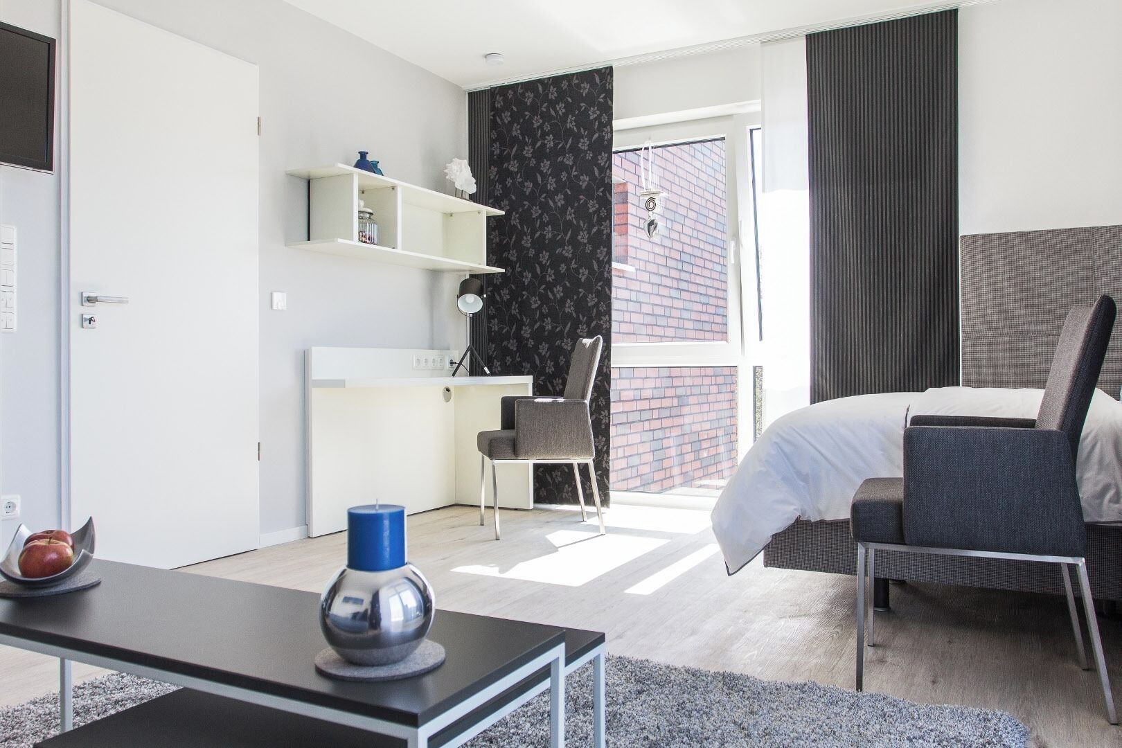 อพาร์ทเมนท์, ระเบียง, วิวเมือง | บริเวณนั่งเล่น