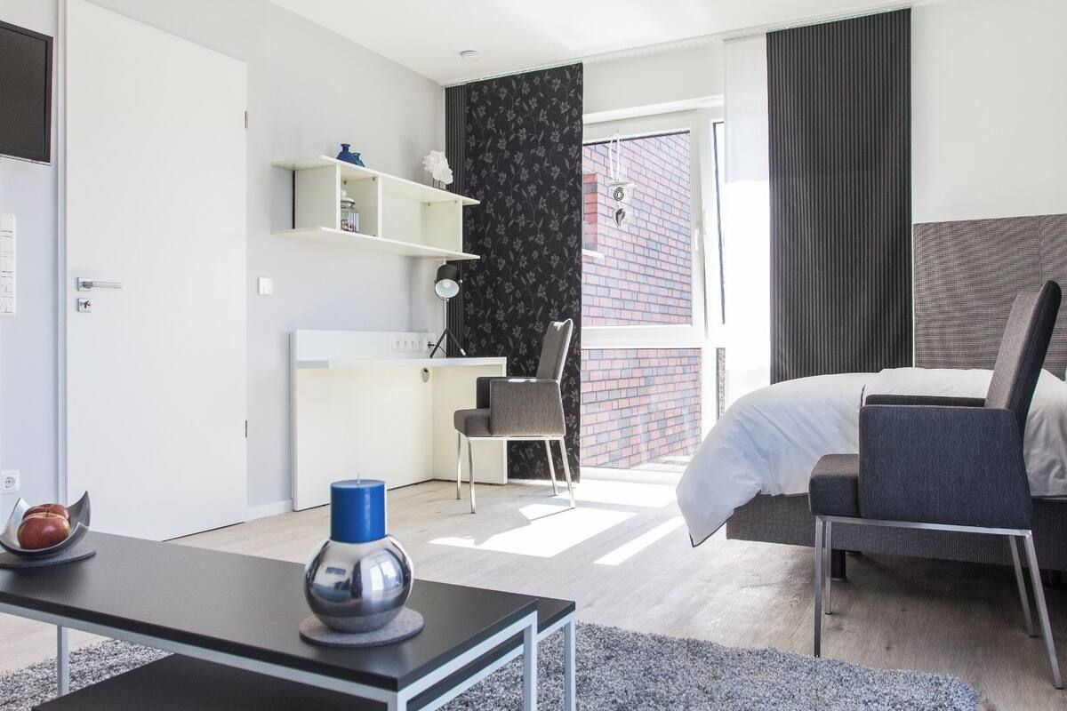 Apartment, Balcony, City View | Living area