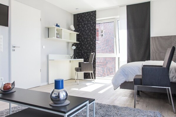 Apartment, Balcony, City View | Living area - Refugium 1 (Emsdetten)