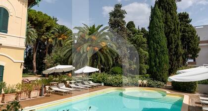 Homiday - Villa Rosella, Two Bedroom Apartment Interior 1