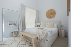 Desk, internet, bed sheets