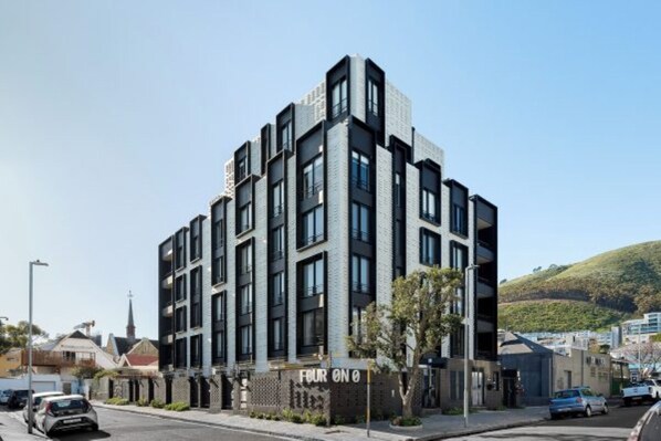 Exterior - FOUR on O - Fluent Serviced Apartments (Cape Town)