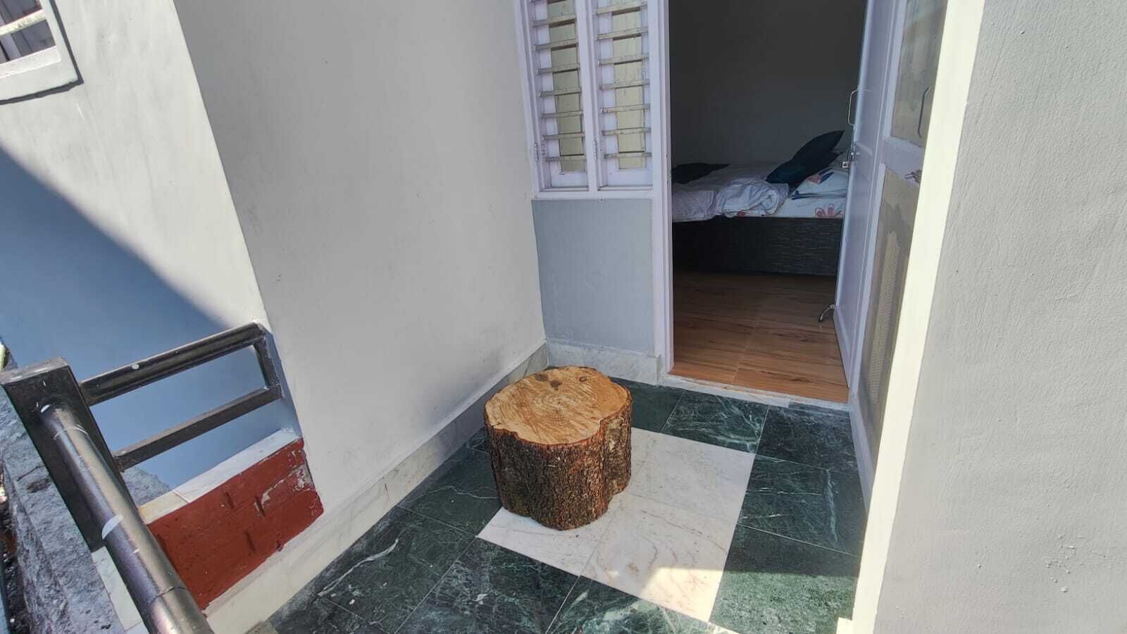 Luxury Room | Rollaway beds, bed sheets