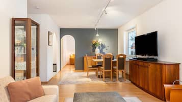 Tv, dvd-spelare och en stereo