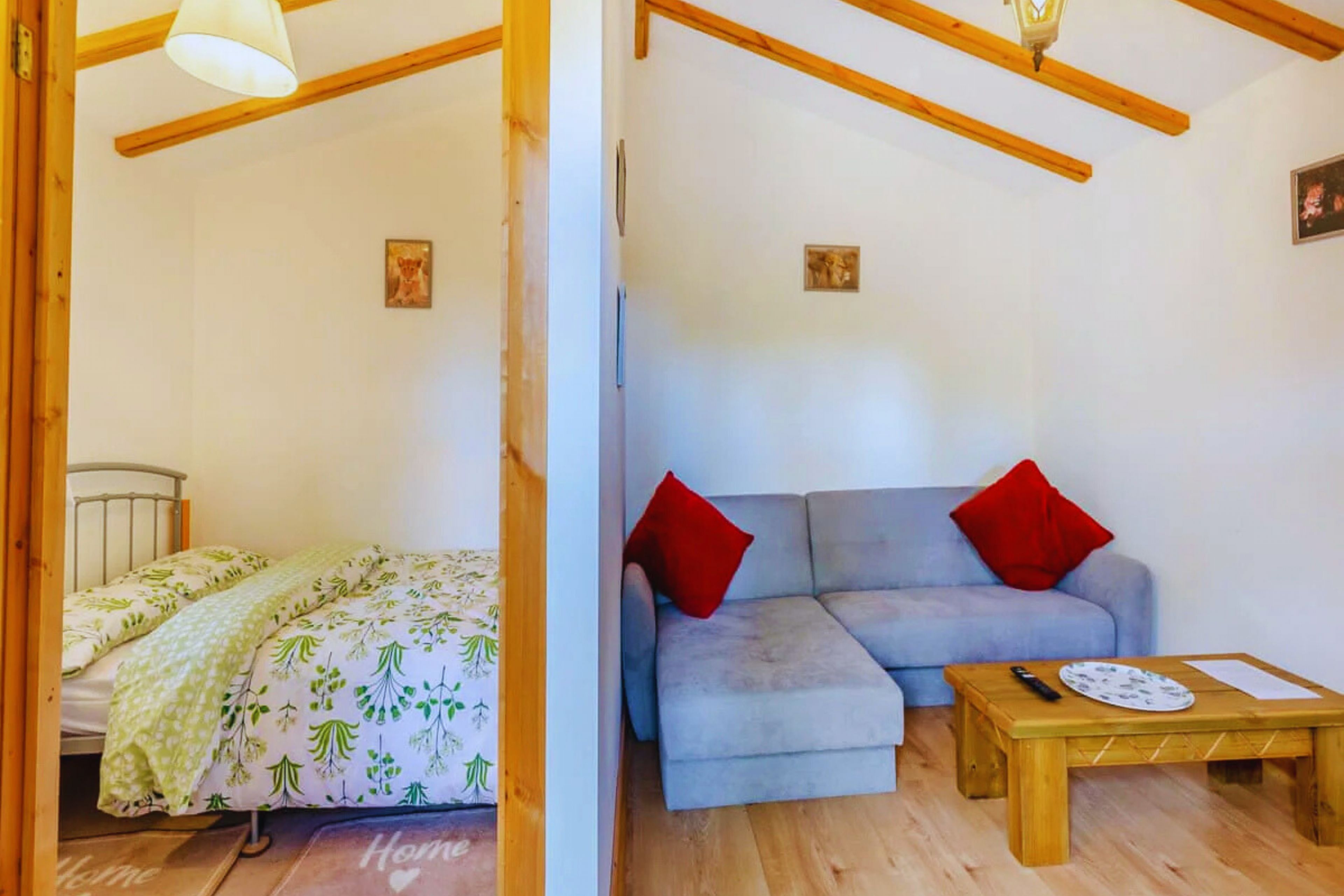 Lions House Lodge With Hot Tub, Newmarket, Cambridge - Suffolk