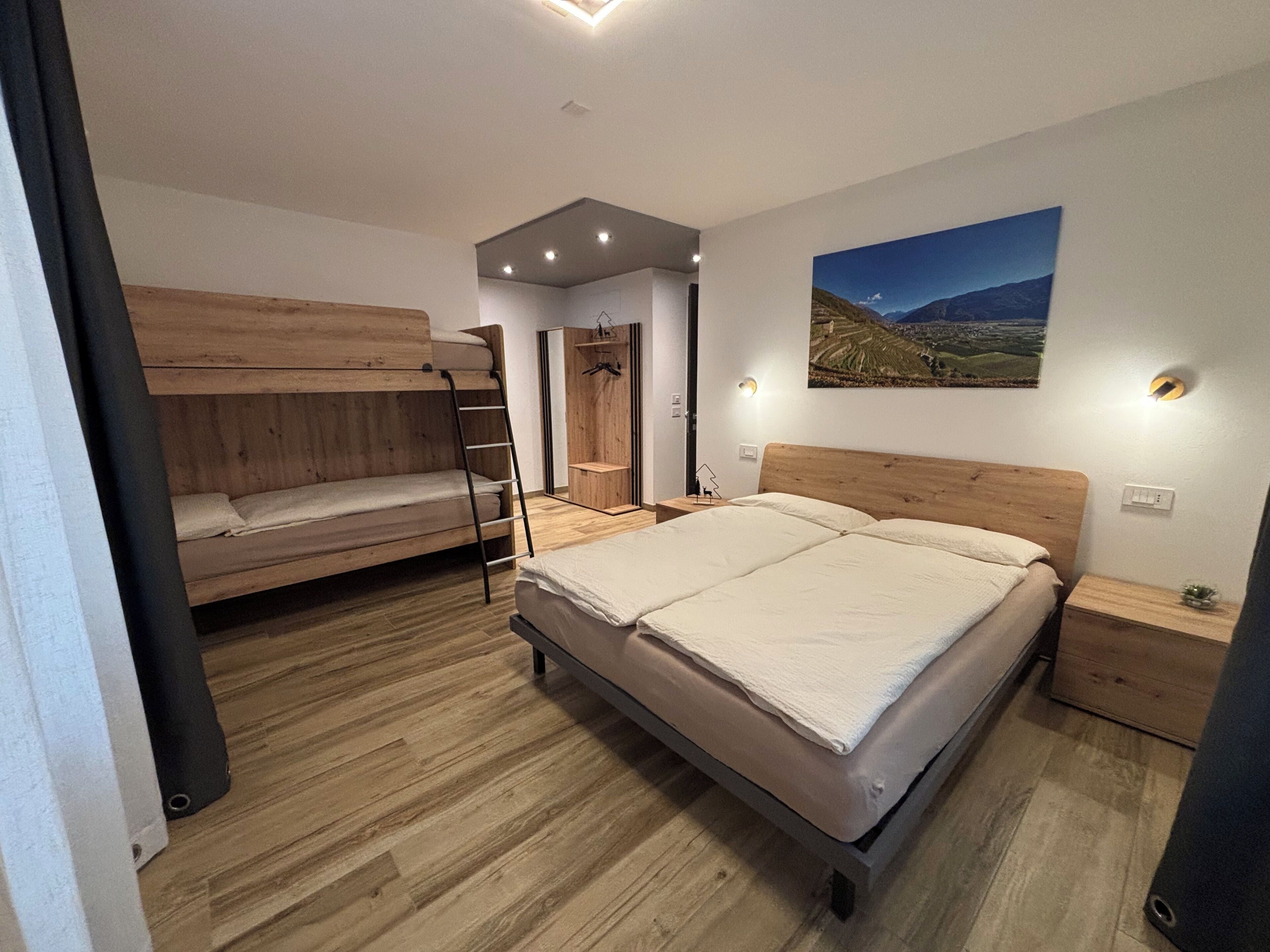 Quadruple Room, Mountain View