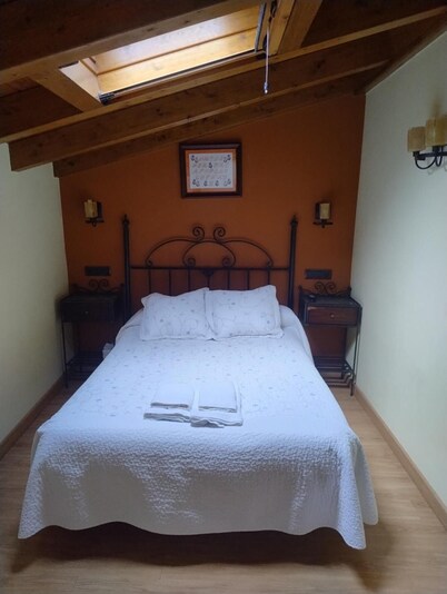 Casa Angelita : maison rurale Ă Intriago prĂšs de Cangas de OnĂs