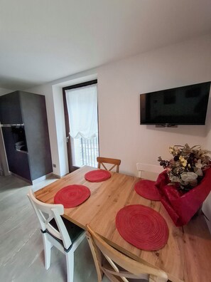 Apartment | Private kitchen | Electric kettle - Casa da Normi (Cepina)