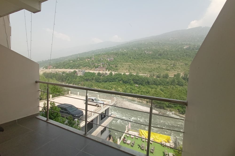 Diamond Vaishali