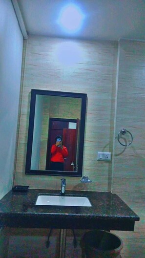 Bathroom - Diamond Vaishali (Kullu)