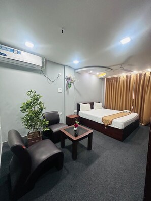 Superior Room - Diamond Vaishali (Kullu)