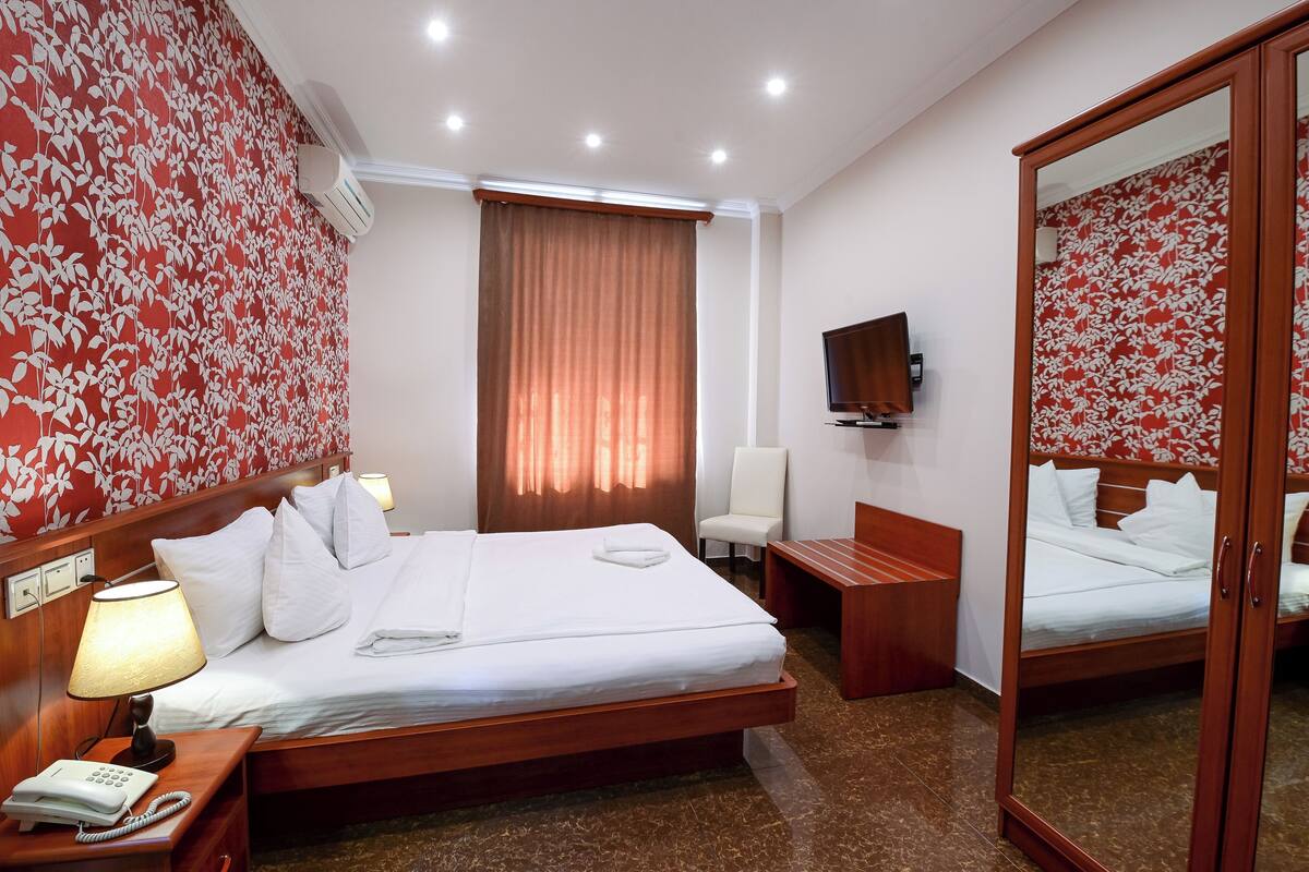 Classic-Doppel- oder -Zweibettzimmer