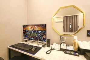 Standard Double Room, City View | Desk, laptop workspace, free WiFi - Bucheon Daon Hotel (Bucheon)