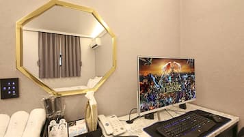 ์คํ ๋ค๋ ๋๋ธ๋ฃธ | ๋ฌด๋ฃ WiFi, ์นจ๋ ์ํธ