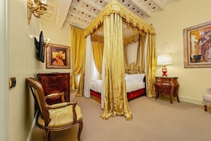 2 Schlafzimmer, Bügeleisen/Bügelbrett