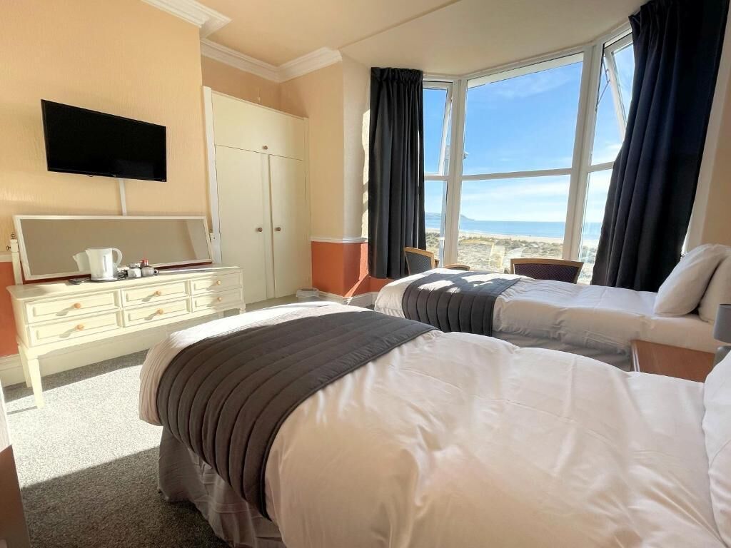 Tabla de planchar con plancha y wifi gratis