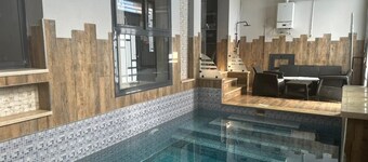 Belgaïd - T4 high standing, heated indoor pool for families only