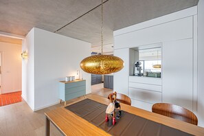 Dining - Rooftop Garden 1 - Balcony, Private Parking, Fireplace, Sea View, Finnish Sauna (Olpenitz)