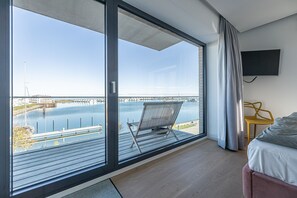 2 bedrooms, iron/ironing board, travel cot, free WiFi - Rooftop Garden 3 - Balcony, Private Parking, Fireplace, Sea View, Finnish Sauna (Olpenitz)