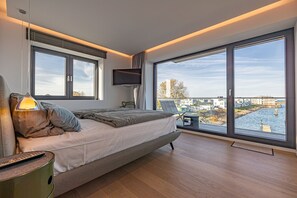 2 bedrooms, iron/ironing board, travel cot, free WiFi - Rooftop Garden 4 - Balcony, Private Parking, Fireplace, Sea View, Finnish Sauna (Olpenitz)