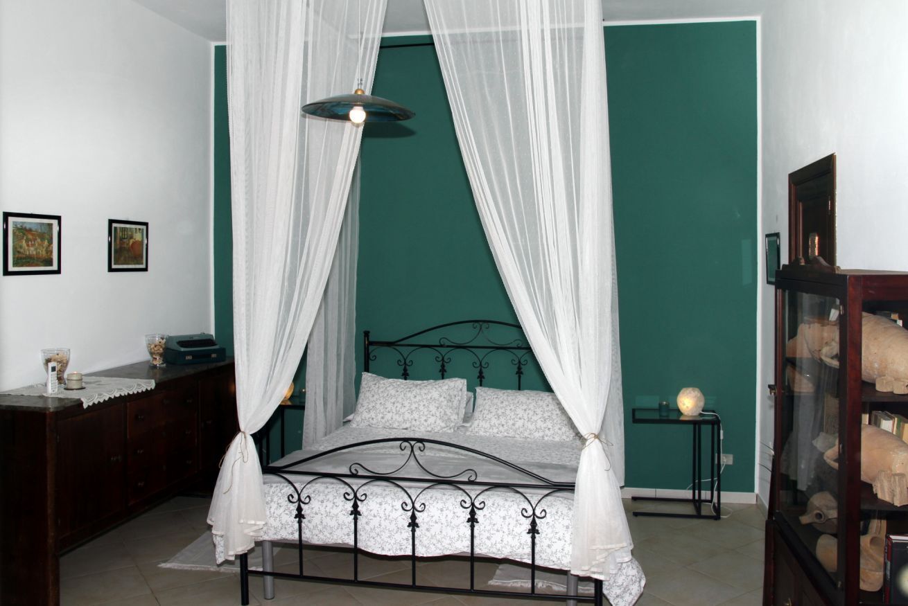 2 室のベッドルーム、セーフティボックス (室内)、アイロン / アイロン台、旅行用ベビーベッド