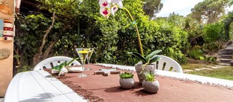 La Marina Guest House – Garden – Wi-Fi – Very close to the sea