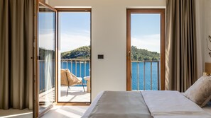 Iron/ironing board, free WiFi, bed sheets - Villa Cristal Blue by Villas Guide (Blato)