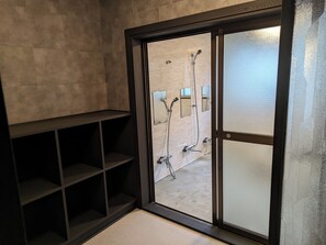 風筒、坐浴桶、提供毛巾、番梘