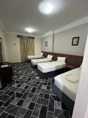 Deluxe Quadruple Room - Manarat Al Aziza-3 (Makkah)